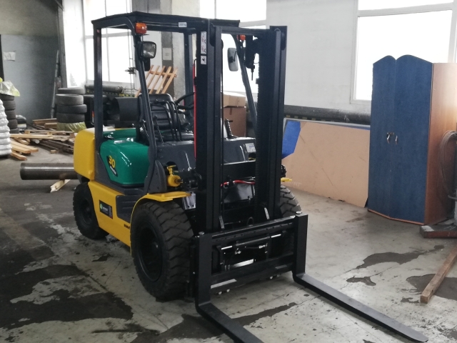 [ZAKUPIONE] Wózek widłowy Komatsu FG30